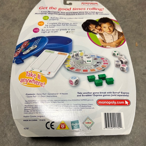 Monopoly Express Hand Held Game for the whole family - Picture 2 of 2